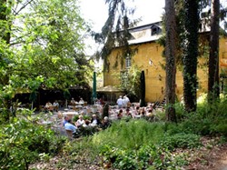 Taverne Speeltuin 't Koetshoes