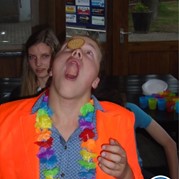 138) Minute to Win It! Indoor *  (Eigen locatie)