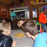 69) Minute to Win It! Indoor *  (Eigen locatie)