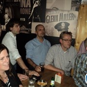 35) Pop Quiz *  (Eigen locatie)