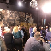 53) Pop Quiz *  (Eigen locatie)