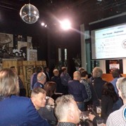 66) Pop Quiz *  (Eigen locatie)