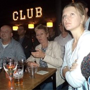 75) Pop Quiz *  (Eigen locatie)