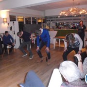 33) Minute to Win It! Indoor *  (Eigen locatie)