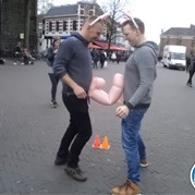 102) Wie is de Sjaak?  Enschede