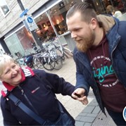 49) Wie is de Sjaak?  Enschede