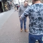 63) Wie is de Sjaak?  Enschede