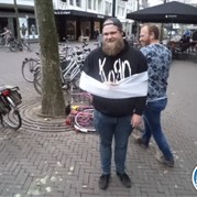 76) Wie is de Sjaak?  Enschede