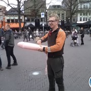 86) Wie is de Sjaak?  Enschede