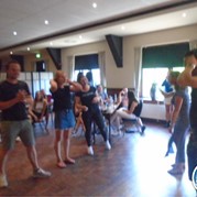 35) Alles mag op Vrijdag Quiz*   (Eigen locatie)