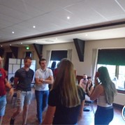 39) Alles mag op Vrijdag Quiz*   (Eigen locatie)