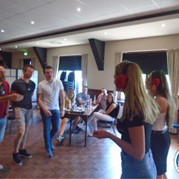 41) Alles mag op Vrijdag Quiz*   (Eigen locatie)