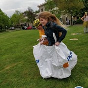 33) Farm Games   (Eigen locatie)