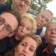 33) The App Game  (Eigen locatie)