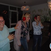 34) Alles mag op Vrijdag Quiz*   (Eigen locatie)