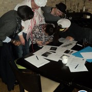 77) Moordspel *  (Eigen locatie)