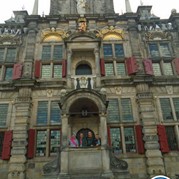 36) Wie is de Rat?  Delft