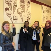 83) Wie is de Rat (zonder horeca)  (Eigen locatie)