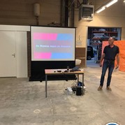 38) De Mannen tegen de Vrouwen *  (Eigen locatie)