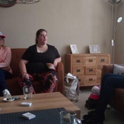 Wie ontdekt de Verrader? aan tafel *  (Eigen locatie)