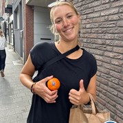 32) The Phone met begeleiding op afstand   (Eigen locatie)