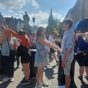 44) Citygame Levend Ganzenbord met begeleiding op afstand  (Eigen locatie)