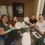 64) Wie ontdekt de Verrader? aan tafel *  (Eigen locatie)