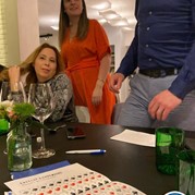 92) Wie ontdekt de Verrader? aan tafel *  (Eigen locatie)