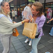 4) Gooische vrouwen met begeleiding op afstand  (Eigen locatie)