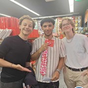 76) Wie ontdekt de Verrader? (zonder horeca) *  (Eigen locatie)