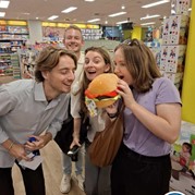 99) Wie ontdekt de Verrader? (zonder horeca) *  (Eigen locatie)