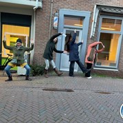 14) Help, de Directeur is ontvoerd! Met begeleiding op afstand  (Eigen locatie)