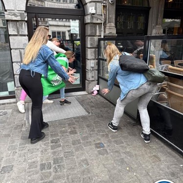 The Hangover Vrouwenparty met begeleiding op afstand  (Eigen locatie)