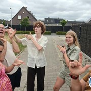 41) Cluedo met begeleiding op afstand  (Eigen locatie)