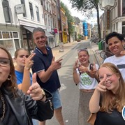 1) Cluedo met begeleiding op afstand  (Eigen locatie)