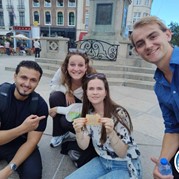 24) Wie is de Rat (zonder horeca)  (Eigen locatie)