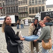 16) The Hunt Antwerpen