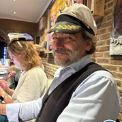 3) Moordspel *  (Eigen locatie)