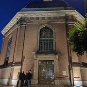 8) Escape in the City  (Eigen locatie)