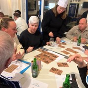 21) Moordspel *  (Eigen locatie)