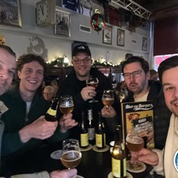 The Hangover met begeleiding op afstand  (Eigen locatie)