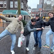 3) The Hangover met begeleiding op afstand  (Eigen locatie)