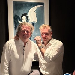 Wie ontdekt de Verrader? aan tafel *  (Eigen locatie)