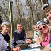 4) Moordspel *  (Eigen locatie)