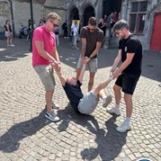 2) Jachtseizoen Brugge