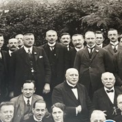 7) Wie ontdekt de Verrader? aan tafel Gent