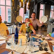 9) Wie ontdekt de Verrader? aan tafel Gent