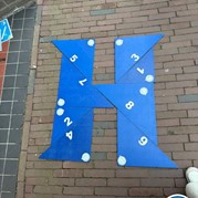 8) Escape in the City  (Eigen locatie)