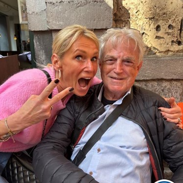 Gooische vrouwen met begeleiding op afstand  (Eigen locatie)