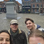 16) Wie ontdekt de Verrader met begeleiding op afstand  (Eigen locatie)